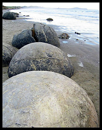 Moeraki Boulders